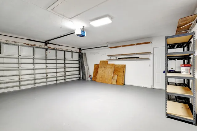 a view of livingroom with furniture