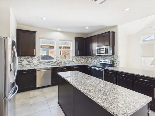 $399,950 | 310 Hibiscus Drive, Hutto, TX 78634