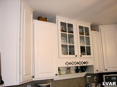 1104 Old Gate Road Northampton, PA 18067 - Photo 12 of 20 Beautiful cabinetry