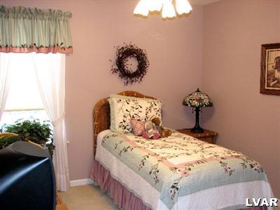 1104 Old Gate Road Northampton, PA 18067 - Photo 18 of 20 Bedroom