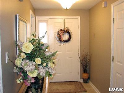 1104 Old Gate Road Northampton, PA 18067 - Photo 2 of 20 Foyer