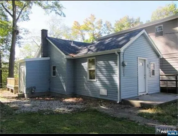$235,000 | 421 Riverside Drive, Wayne, NJ 07470