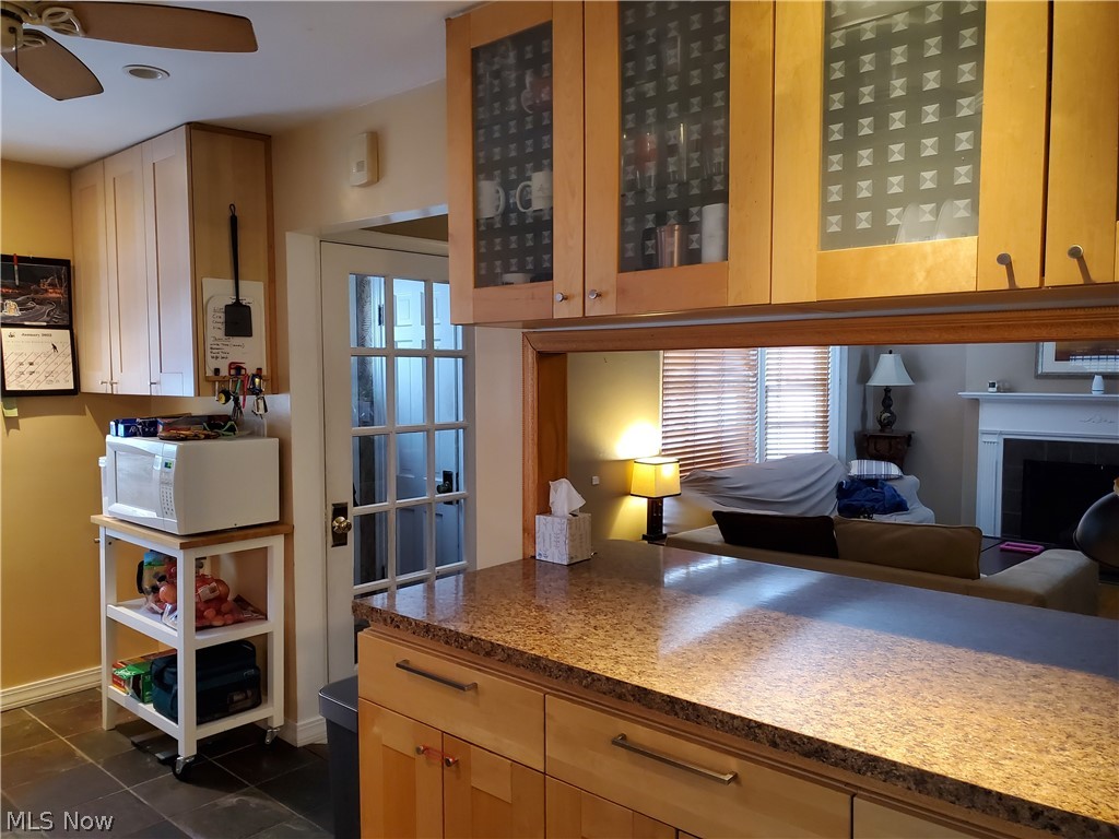 4198 Stilmore Road Cleveland, OH 44121 - Photo 8 of 35
