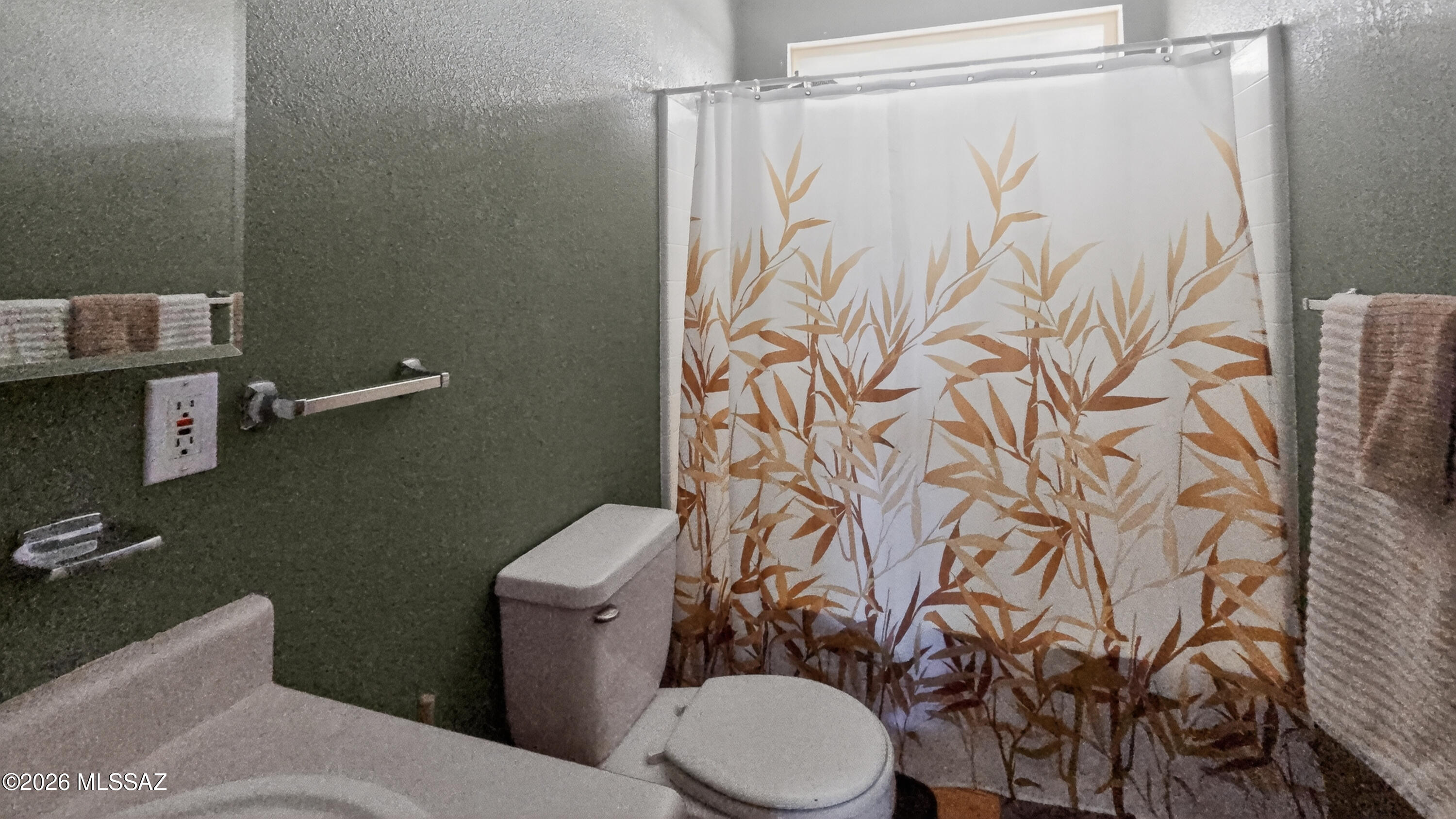 6464 North 6 Gun Road Willcox, AZ 85643 - Photo 16 of 32 full bathroom