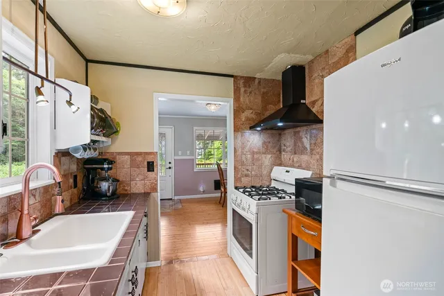 $525,000 | 38 Ocean View Drive South, Taholah, WA 98587