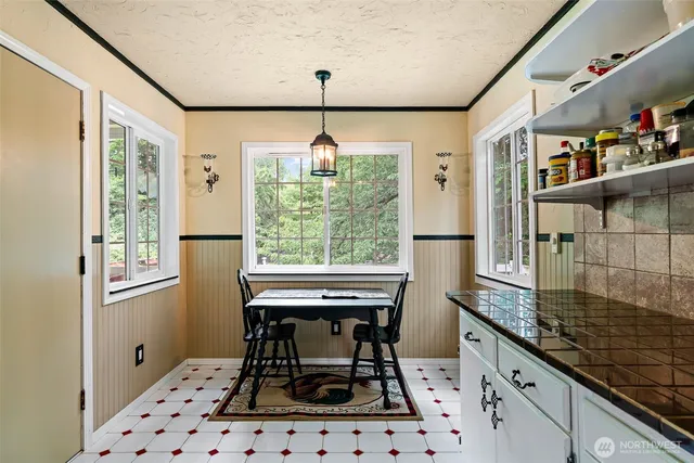 $525,000 | 38 Ocean View Drive South, Taholah, WA 98587