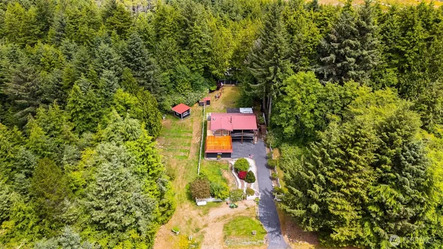 $525,000 | 38 Ocean View Drive South, Taholah, WA 98587