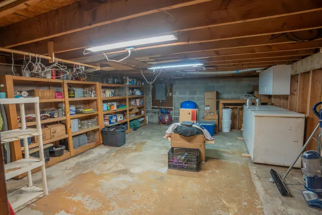 a view of an outdoor space