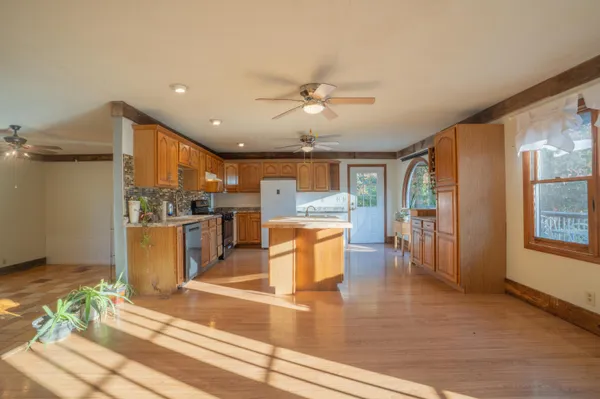 $399,999 | 6723 North 575 West, Winamac, IN 46996