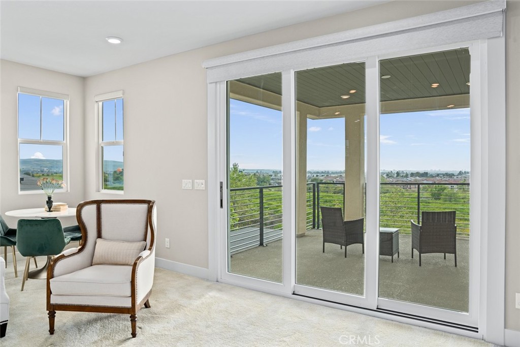 168 Perspective Irvine, CA 92618 - Photo 29 of 49 a dining room with wooden floor and windows