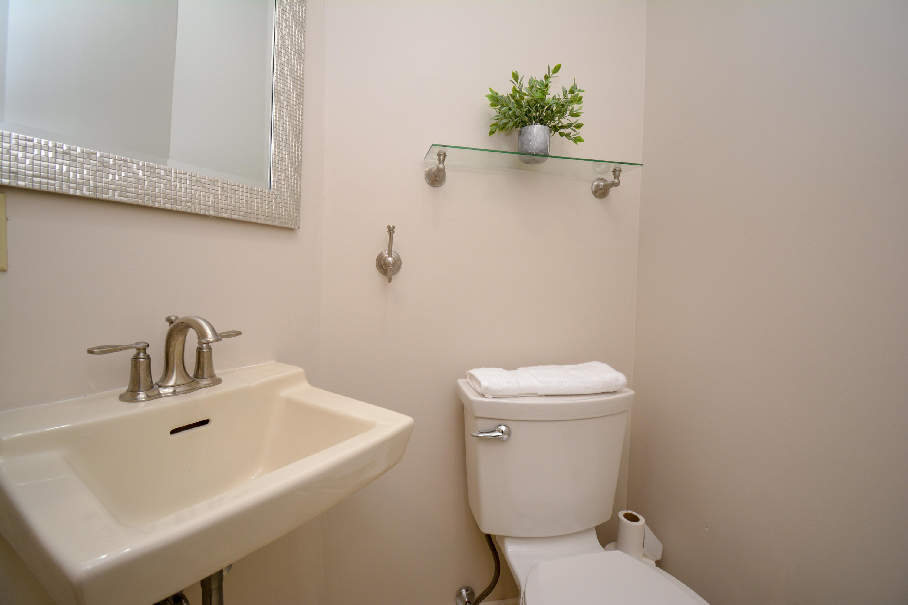 4 Back Cove Estates Road, Unit 4 Portland, ME 04103 - Photo 8 of 31 DSC_0220