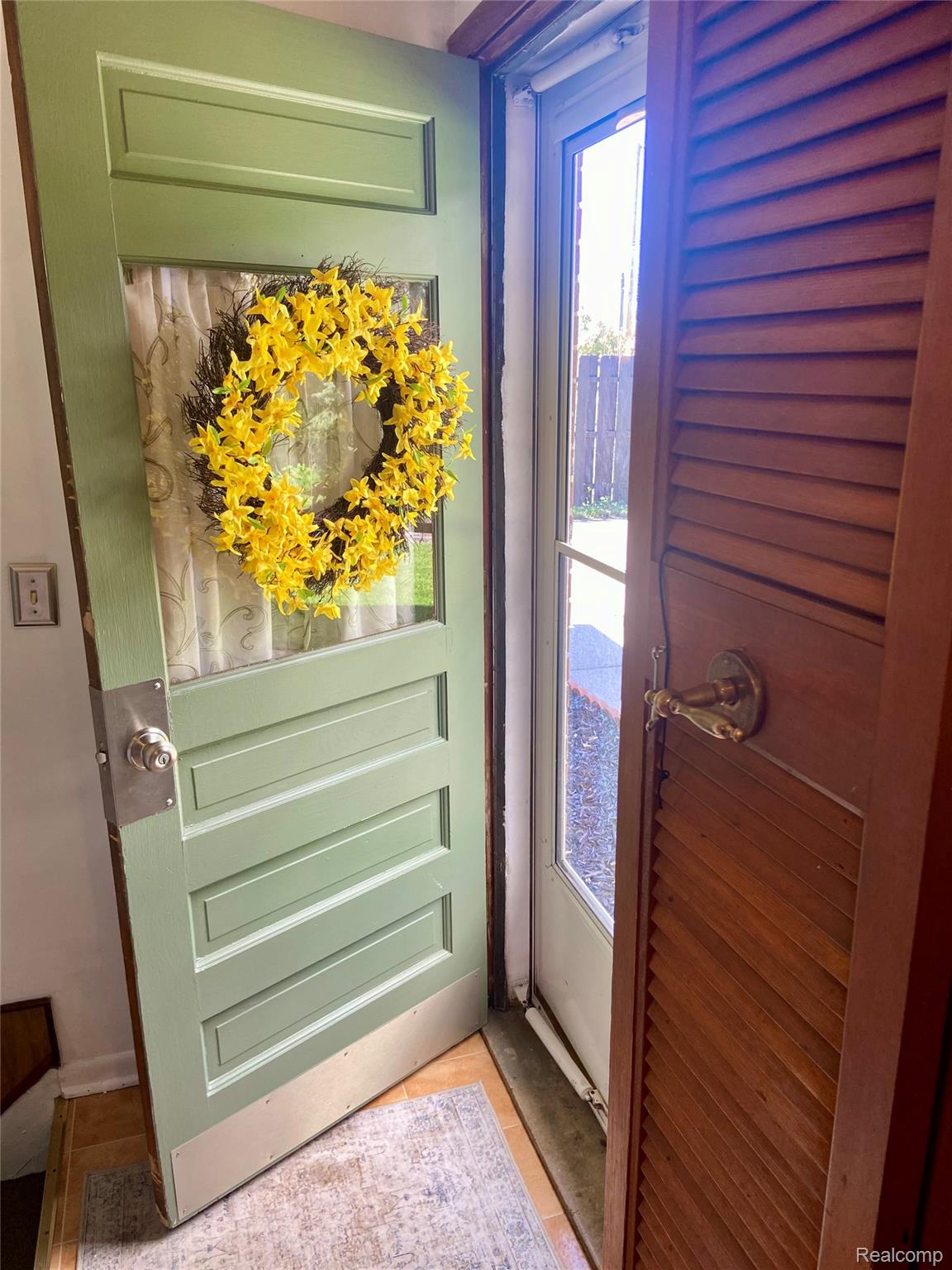 17812 Quarry Road Riverview, MI 48193 - Photo 12 of 25 View of entryway