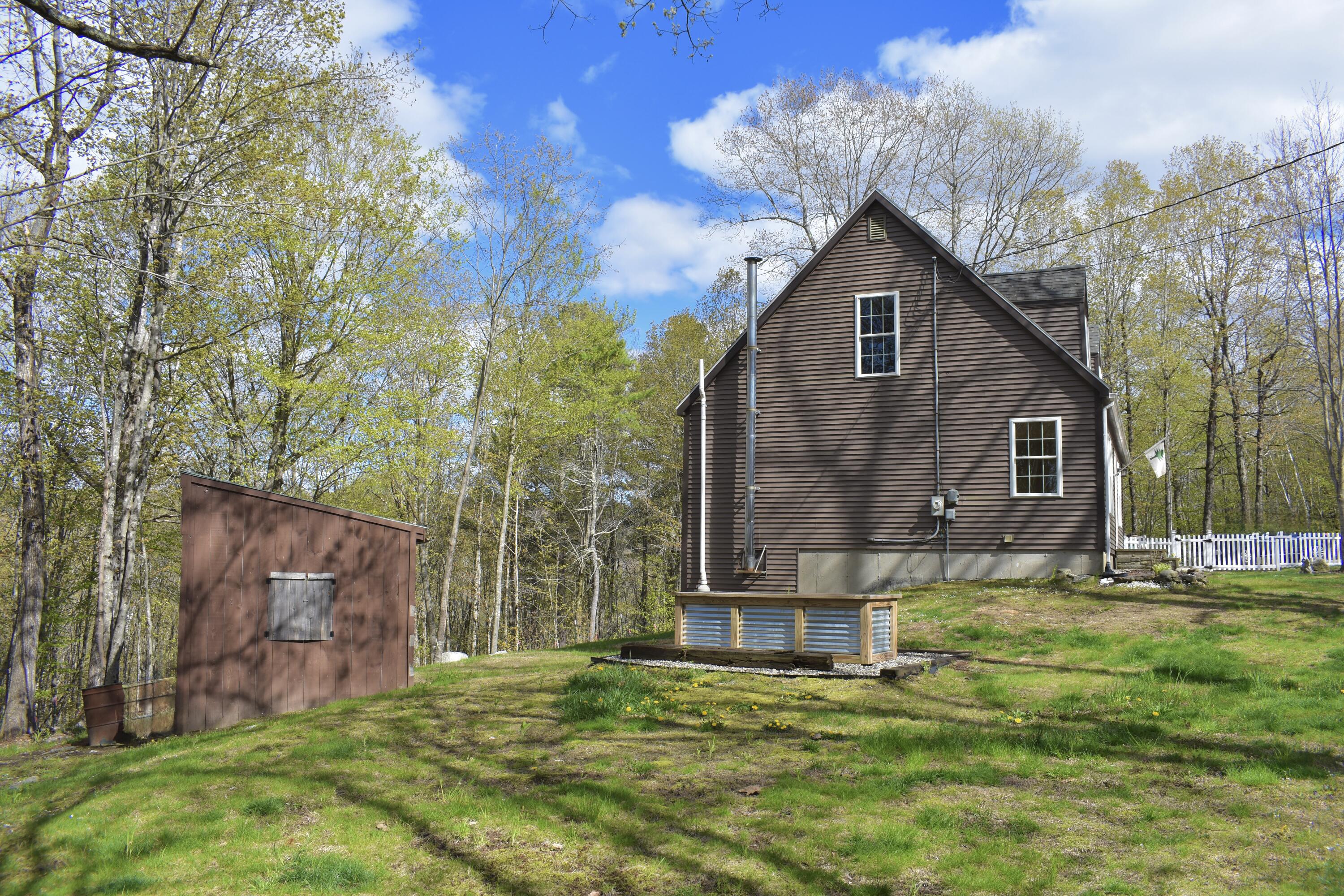 319 North Raymond Road Raymond, ME 04071 - Photo 5 of 47 319 N Raymond Rd