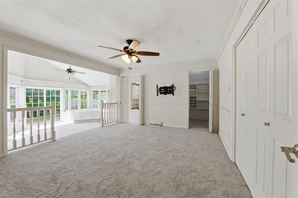 $600,000 | 21503 South State Rte Y, Belton, MO 64012