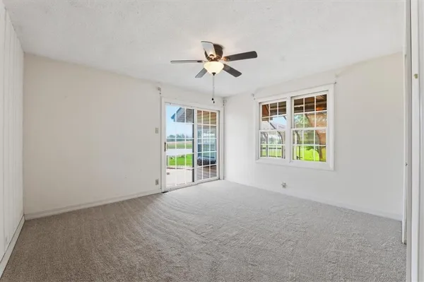 $600,000 | 21503 South State Rte Y, Belton, MO 64012