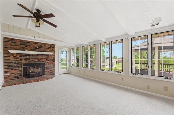 $600,000 | 21503 South State Rte Y, Belton, MO 64012