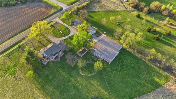 $600,000 | 21503 South State Rte Y, Belton, MO 64012