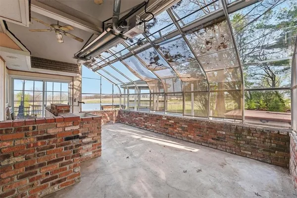 $600,000 | 21503 South State Rte Y, Belton, MO 64012