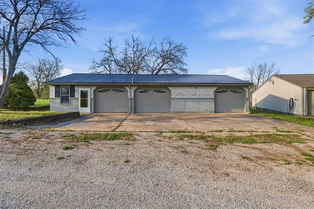 21503 South State Rte Y Belton, MO 64012 - Photo 36 of 65