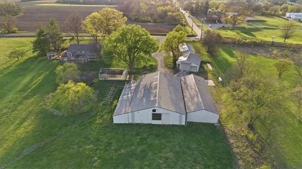 $600,000 | 21503 South State Rte Y, Belton, MO 64012