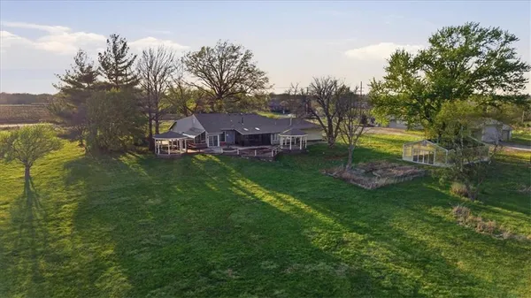$600,000 | 21503 South State Rte Y, Belton, MO 64012