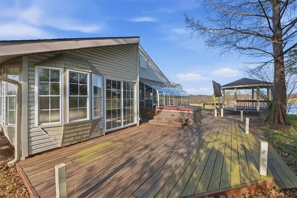 $600,000 | 21503 South State Rte Y, Belton, MO 64012