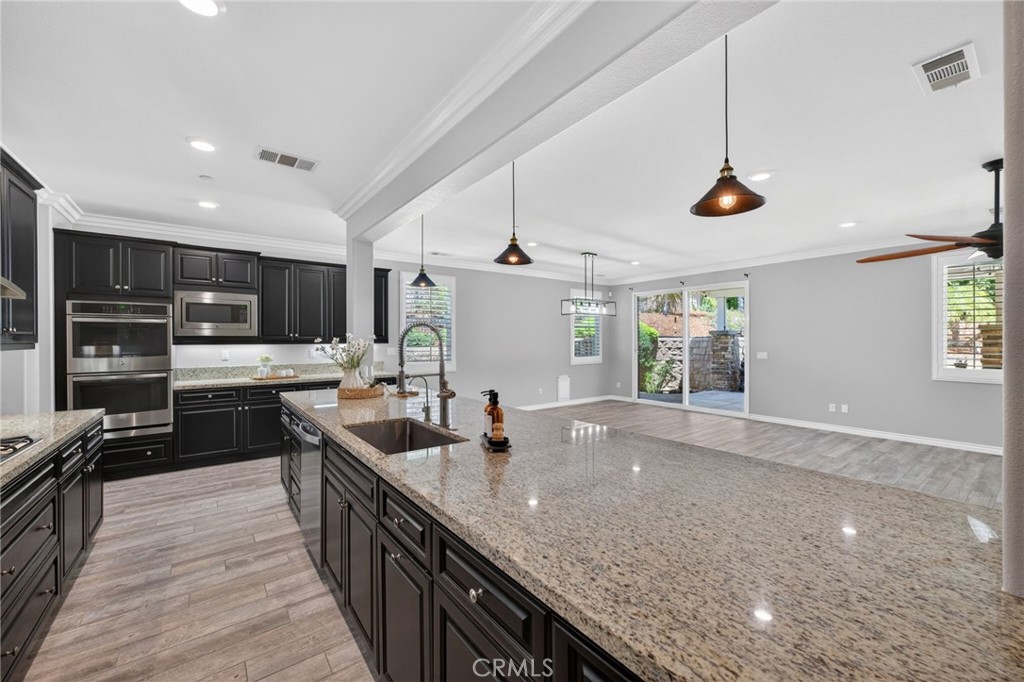 33320 Kilroy Road Temecula, CA 92592 - Photo 2 of 75 Kitchen
