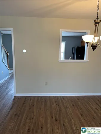 $2,450 | 338 South Oak Street, Freemansburg, PA 18017