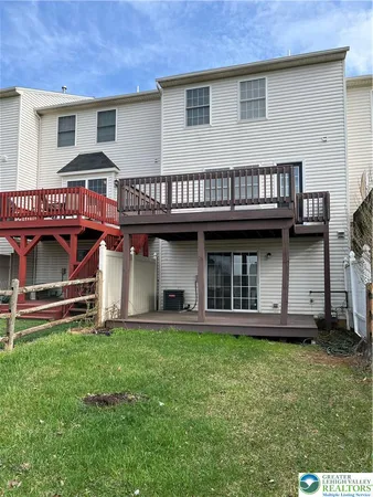 $2,450 | 338 South Oak Street, Freemansburg, PA 18017
