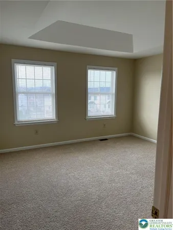 $2,450 | 338 South Oak Street, Freemansburg, PA 18017