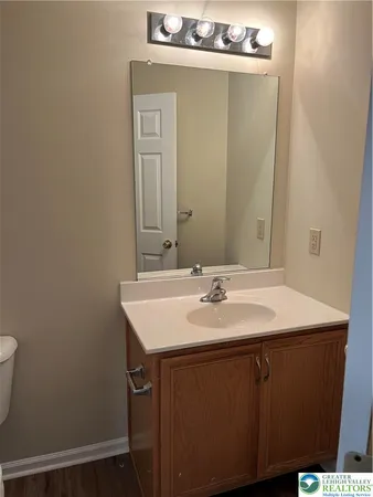 $2,450 | 338 South Oak Street, Freemansburg, PA 18017