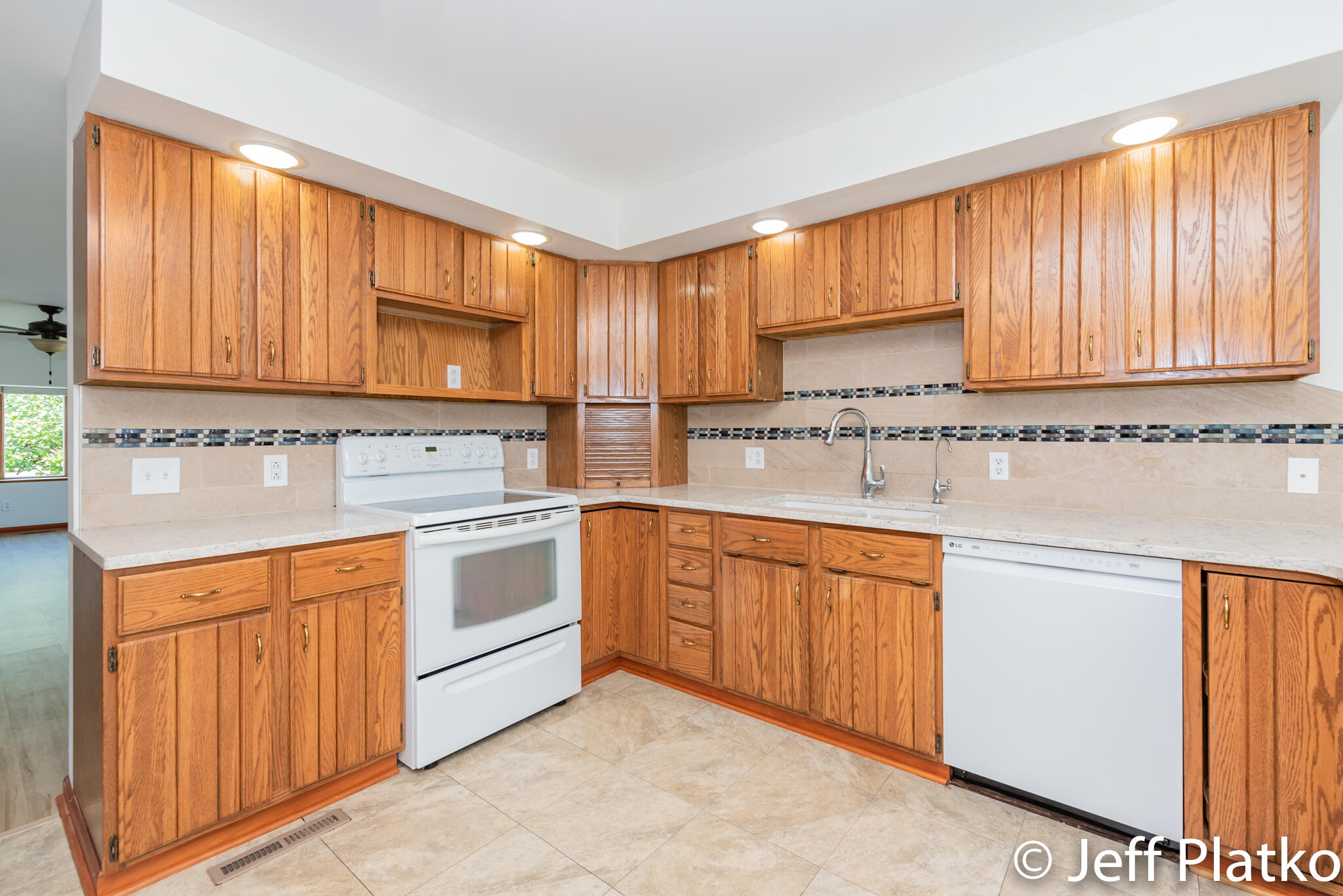 7094 South Backus Road Greenville, MI 48838 - Photo 5 of 44 3_Kitchen-Dining Area-6