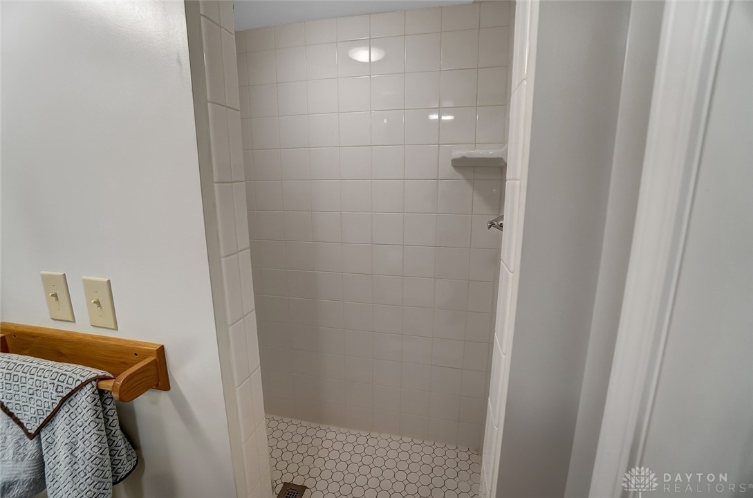 2160 East Mile Road Springfield, OH 45503 - Photo 31 of 46