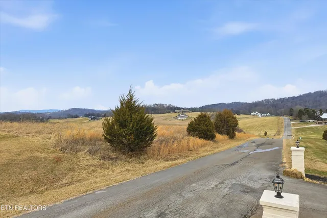 $269,000 | 972 Cliff Top Road, Blaine, TN 37709