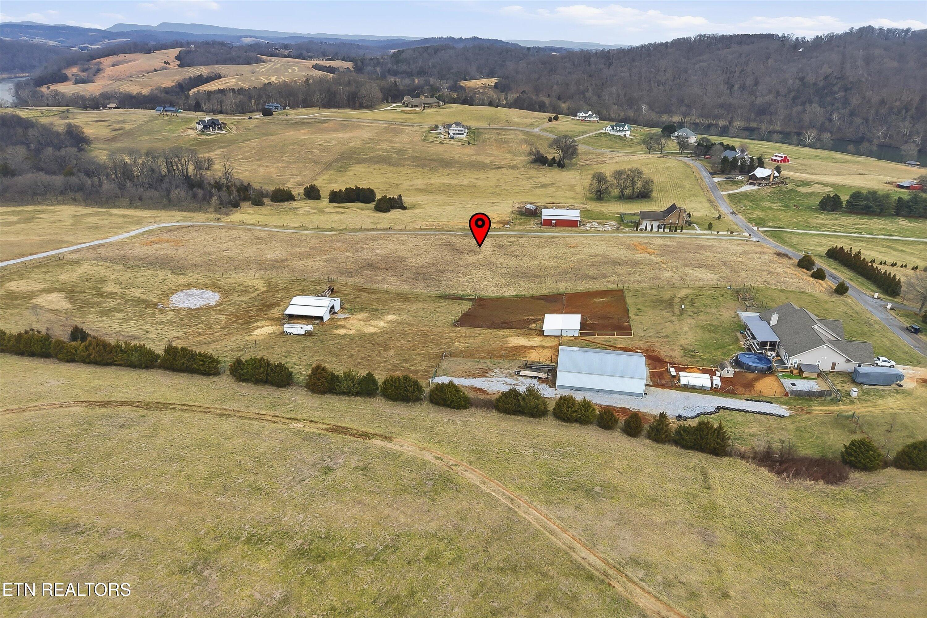 972 Cliff Top Road Blaine, TN 37709 - Photo 17 of 36 17-972 Cliff Top Rd Reshoot-17