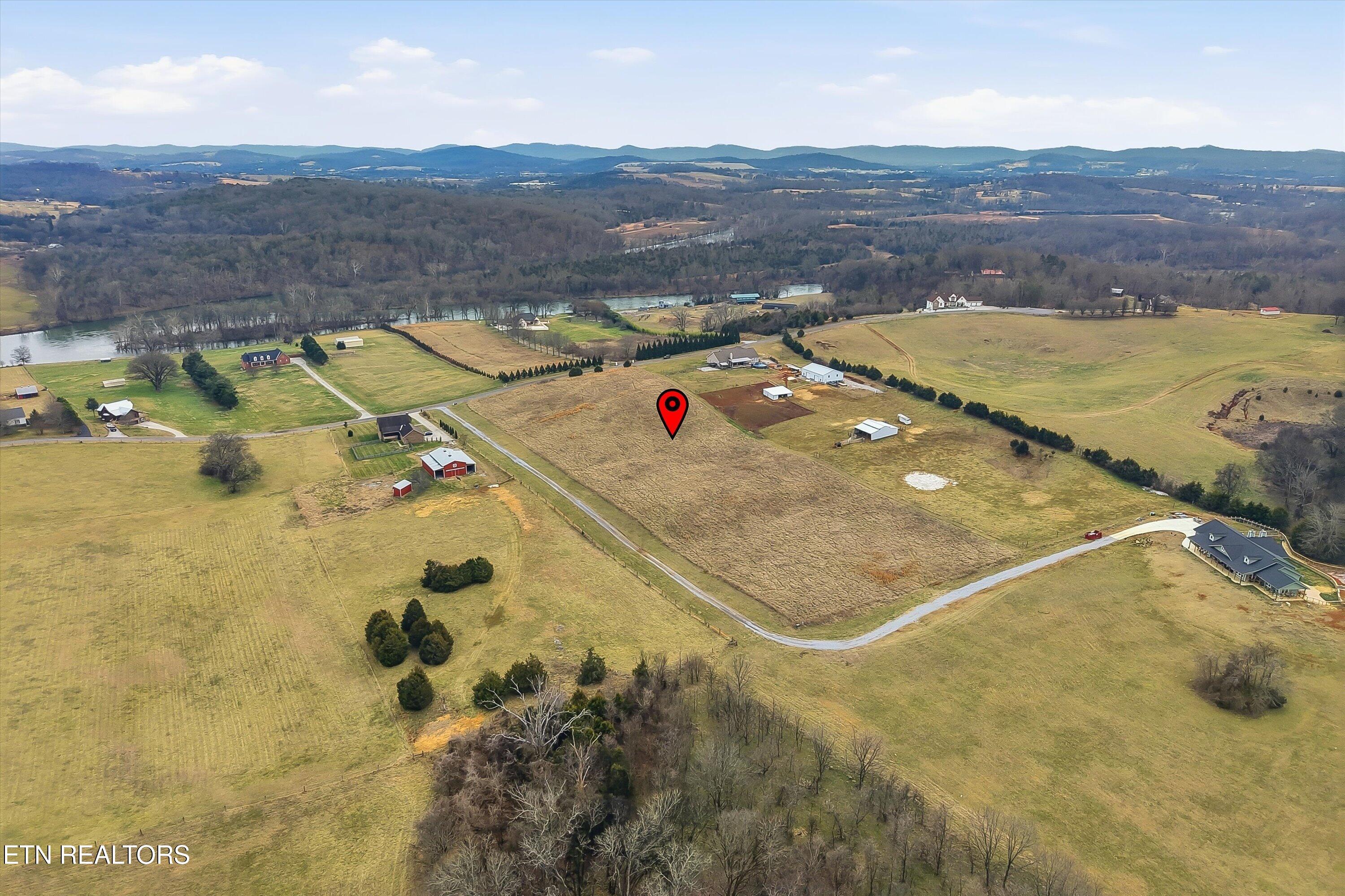 972 Cliff Top Road Blaine, TN 37709 - Photo 25 of 36 25-972 Cliff Top Rd Reshoot-25