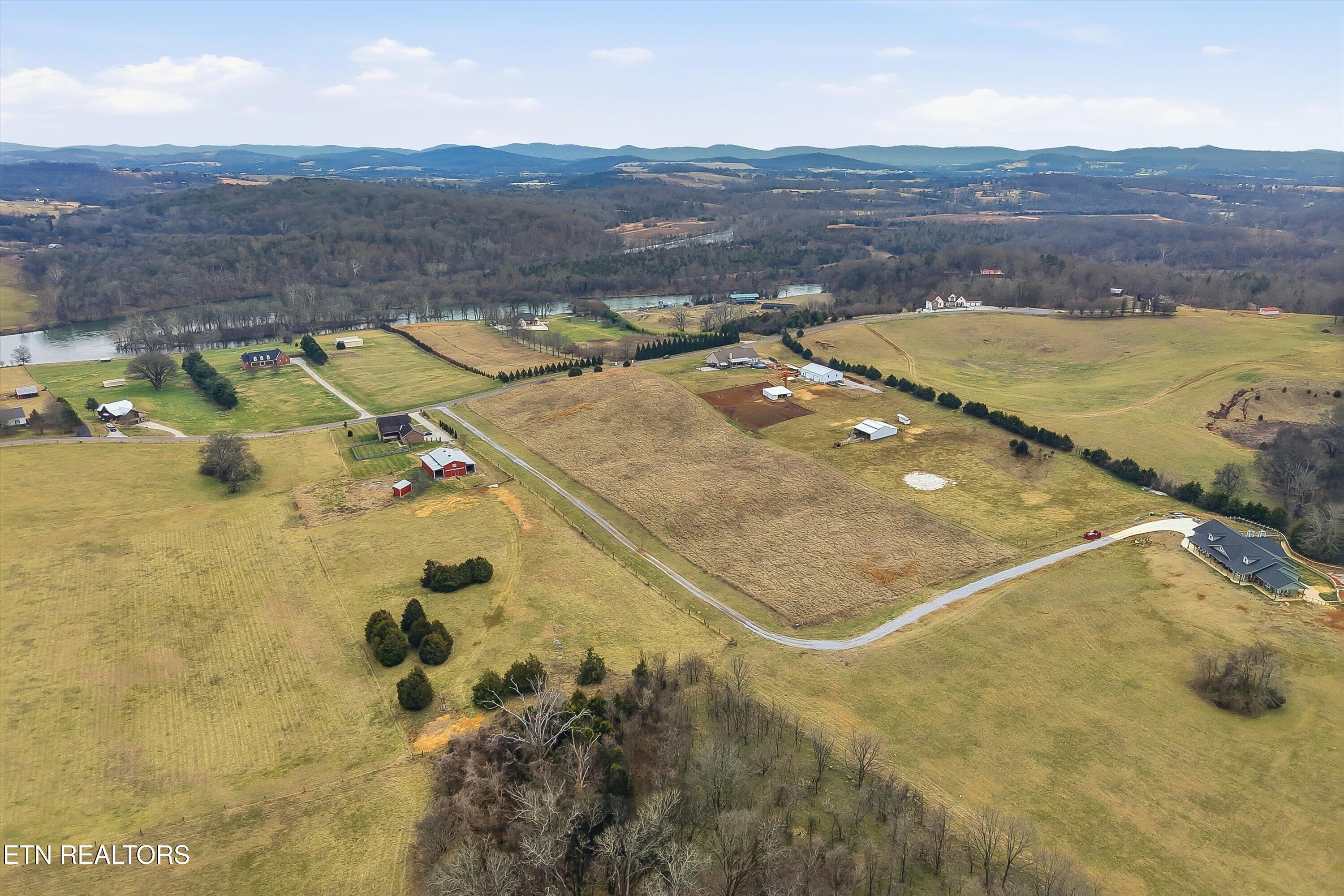 972 Cliff Top Road Blaine, TN 37709 - Photo 26 of 36 26-972 Cliff Top Rd Reshoot-26