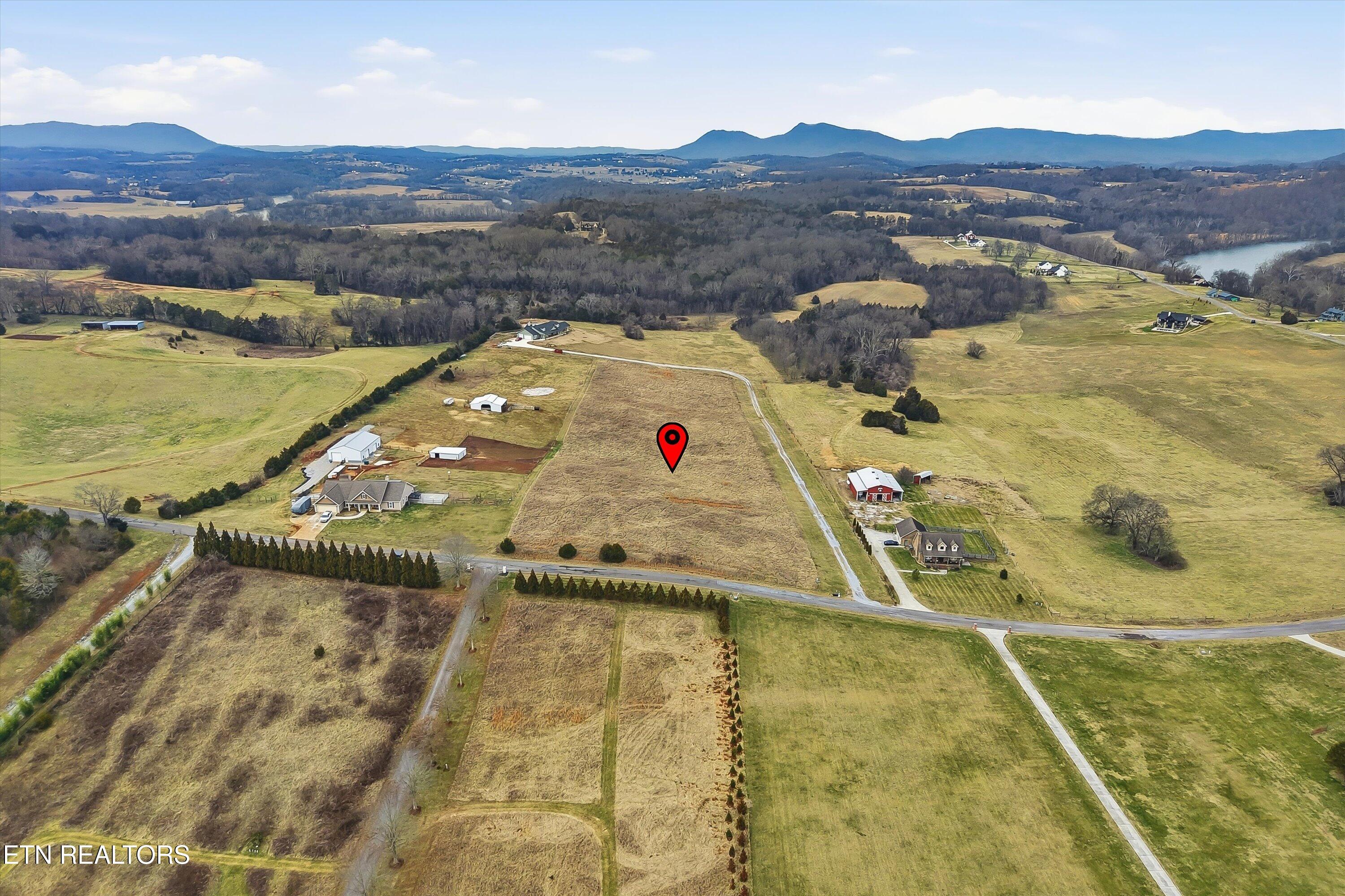 972 Cliff Top Road Blaine, TN 37709 - Photo 31 of 36 31-972 Cliff Top Rd Reshoot-31