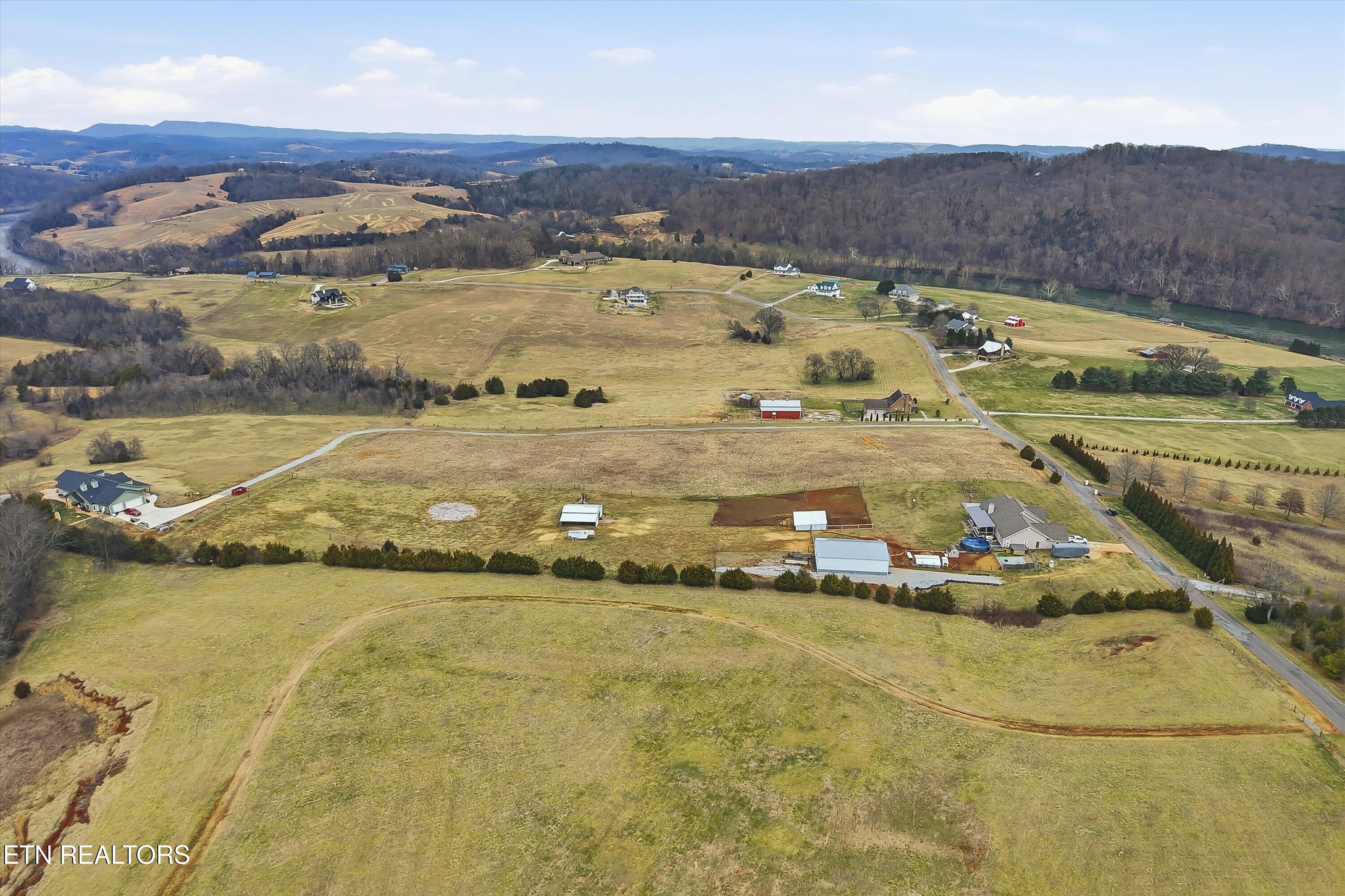 972 Cliff Top Road Blaine, TN 37709 - Photo 36 of 36 36-972 Cliff Top Rd Reshoot-36