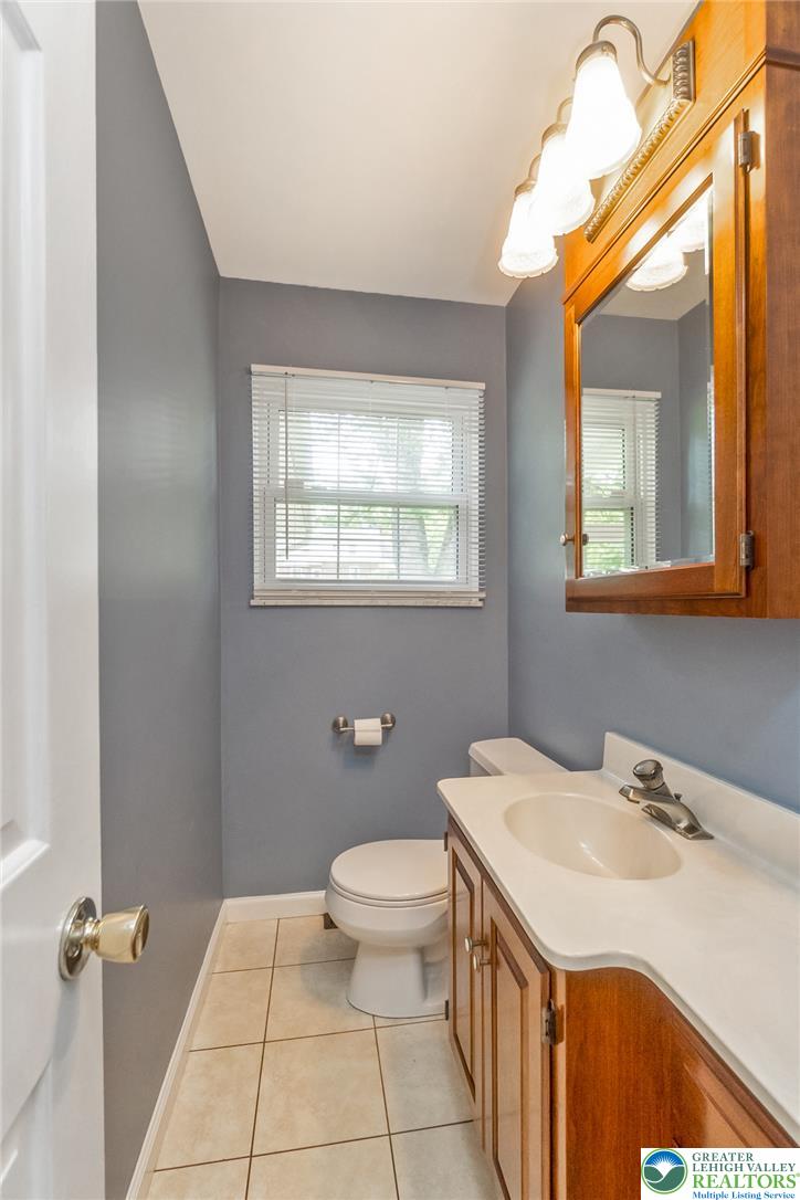 268 Apollo Drive Bethlehem, PA 18017 - Photo 20 of 56 Powder Room offers convenient access and essential amenities.