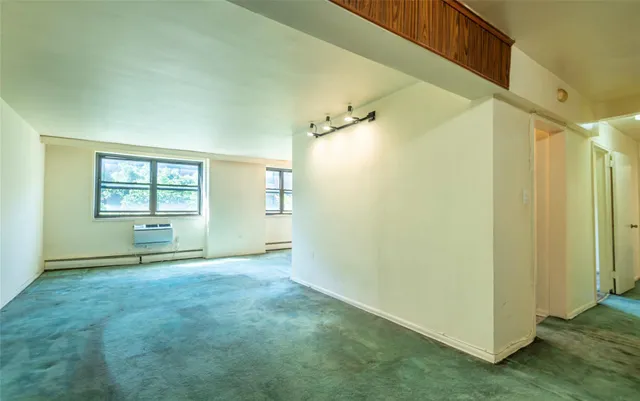 a view of empty room with window