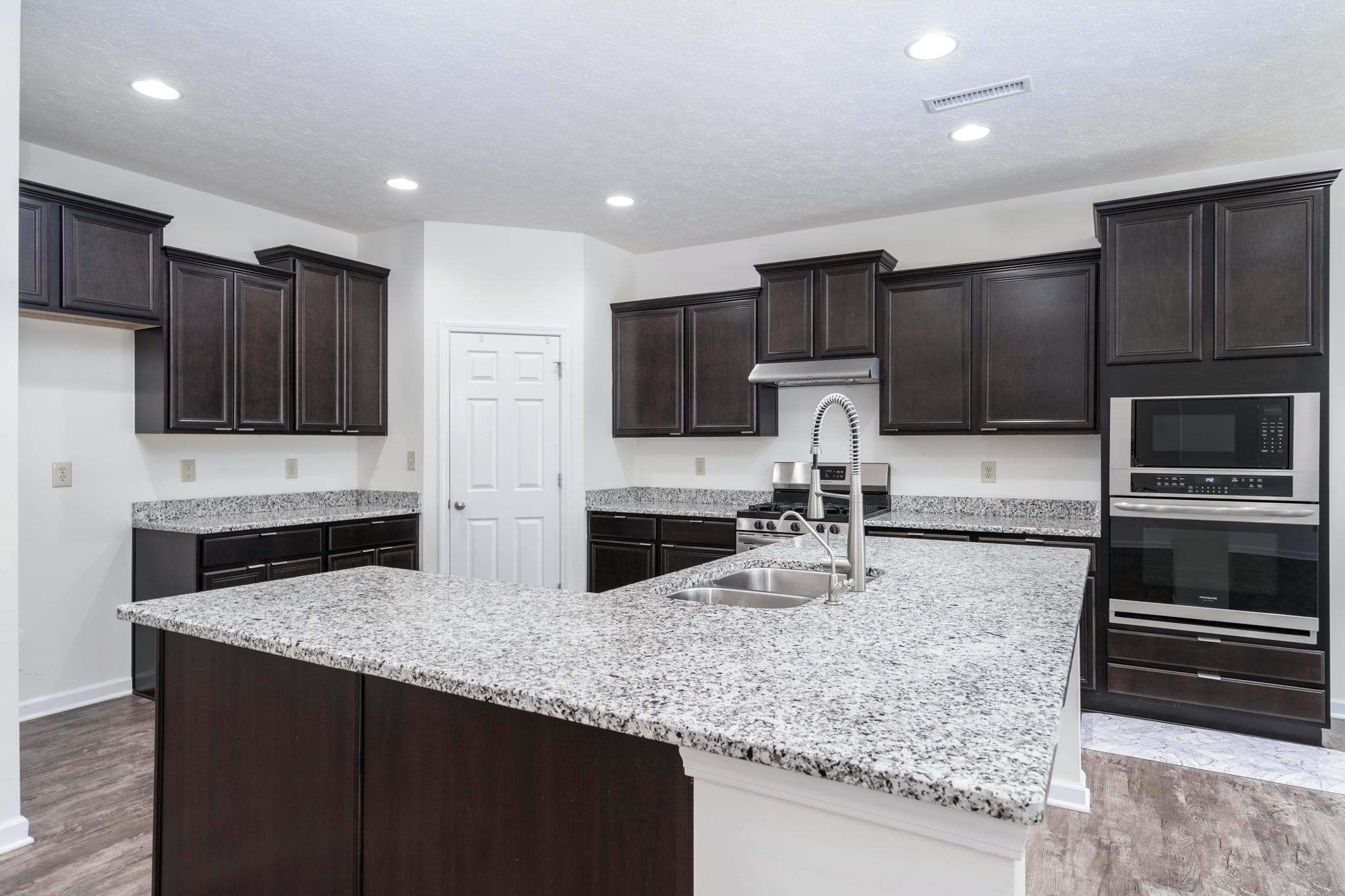 1404 Danielle Road Lebanon, IN 46052 - Photo 12 of 36 Gallery Image 12