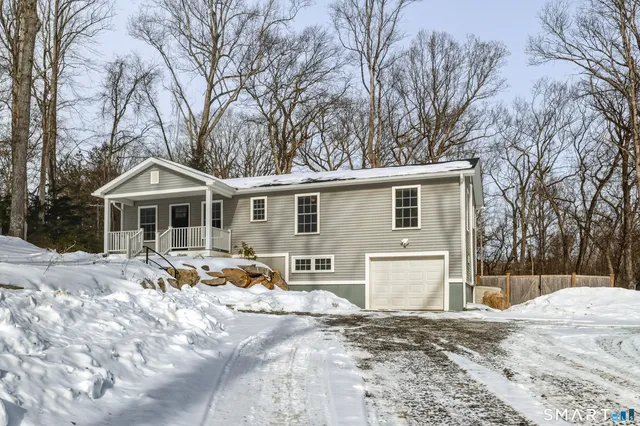 $465,000 | 8 Egypt Lane, Clinton, CT 06413