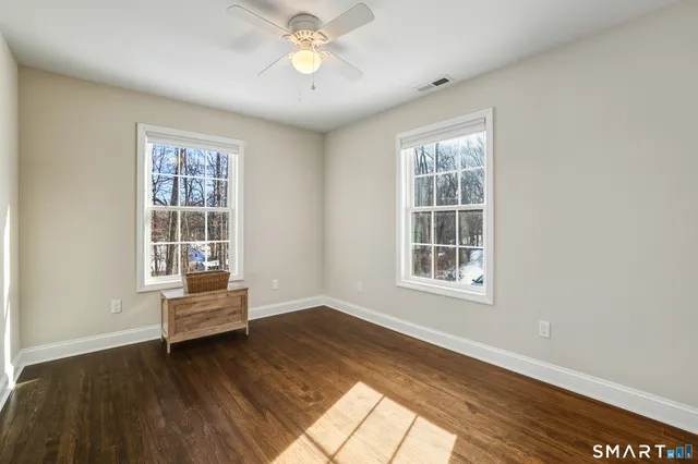 $465,000 | 8 Egypt Lane, Clinton, CT 06413