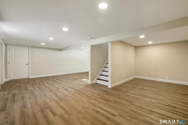 $465,000 | 8 Egypt Lane, Clinton, CT 06413