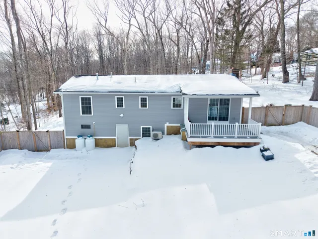 $465,000 | 8 Egypt Lane, Clinton, CT 06413