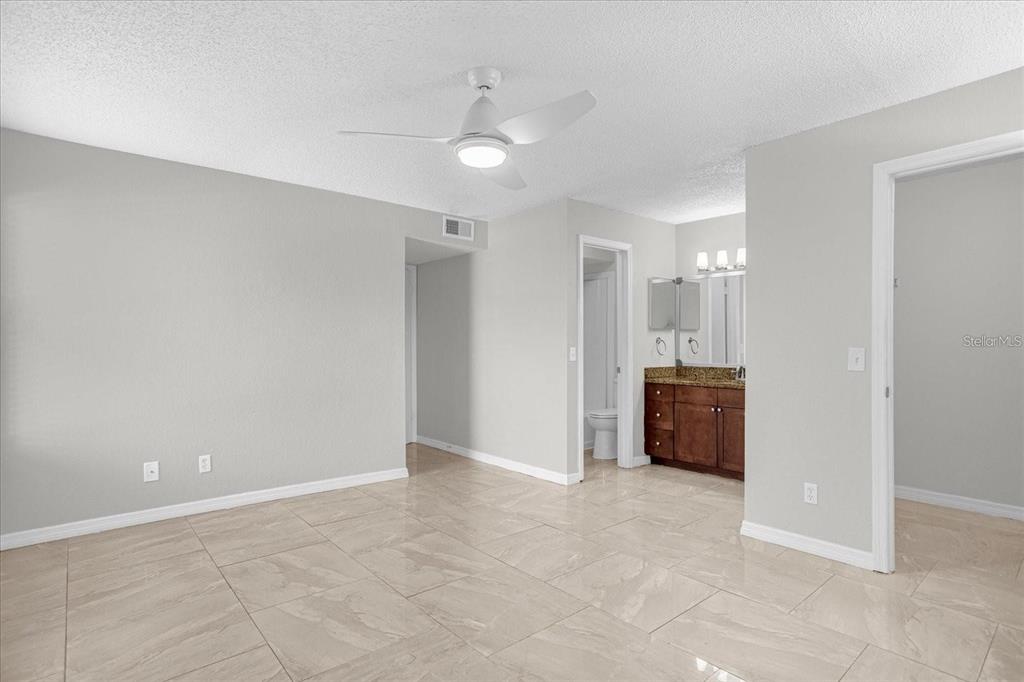 5132 Conroy Road, Unit 928 Orlando, FL 32811 - Photo 9 of 13