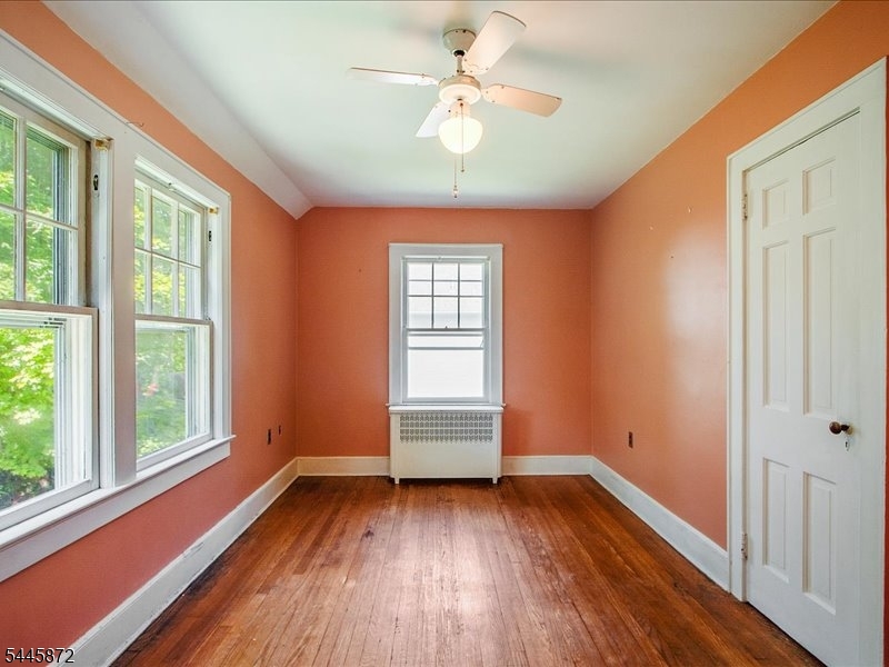 35 Jordan Terrace Dover, NJ 07801 - Photo 19 of 33