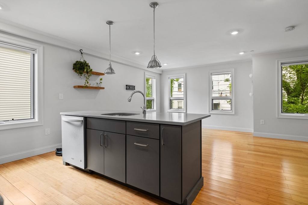 80 Everett Street, Unit 2 Boston, MA 02128 - Photo 5 of 27