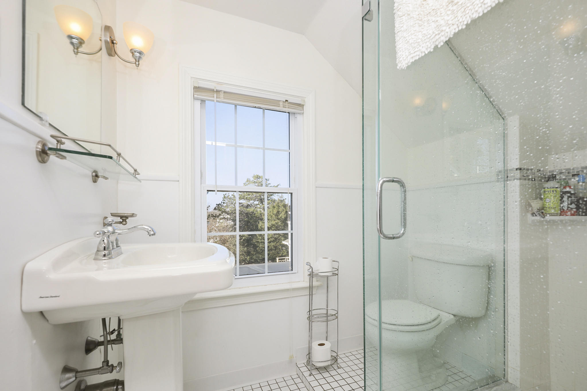 145 Barley Neck Road Orleans, MA 02653 - Photo 19 of 39 a bathroom with a sink a toilet and shower